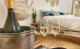 Bien-Etre Au Naturel, Love Room, Jacuzzi Sauna, Centre-Historique